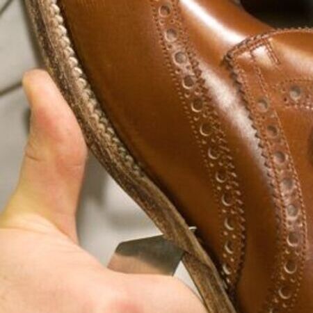 Lederschuh in der Reparatur